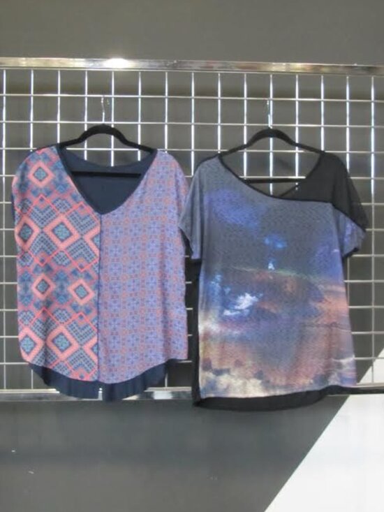 Tops - Women's 2-Piece Short Sleeve Tops – Geometric & Abstract Print Bundle